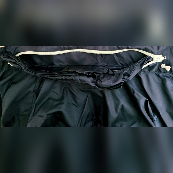 Mens Small Forever 21 Zippered  Windbreaker With Tuckaway Hood Pre-owned - Picture 4 of 10